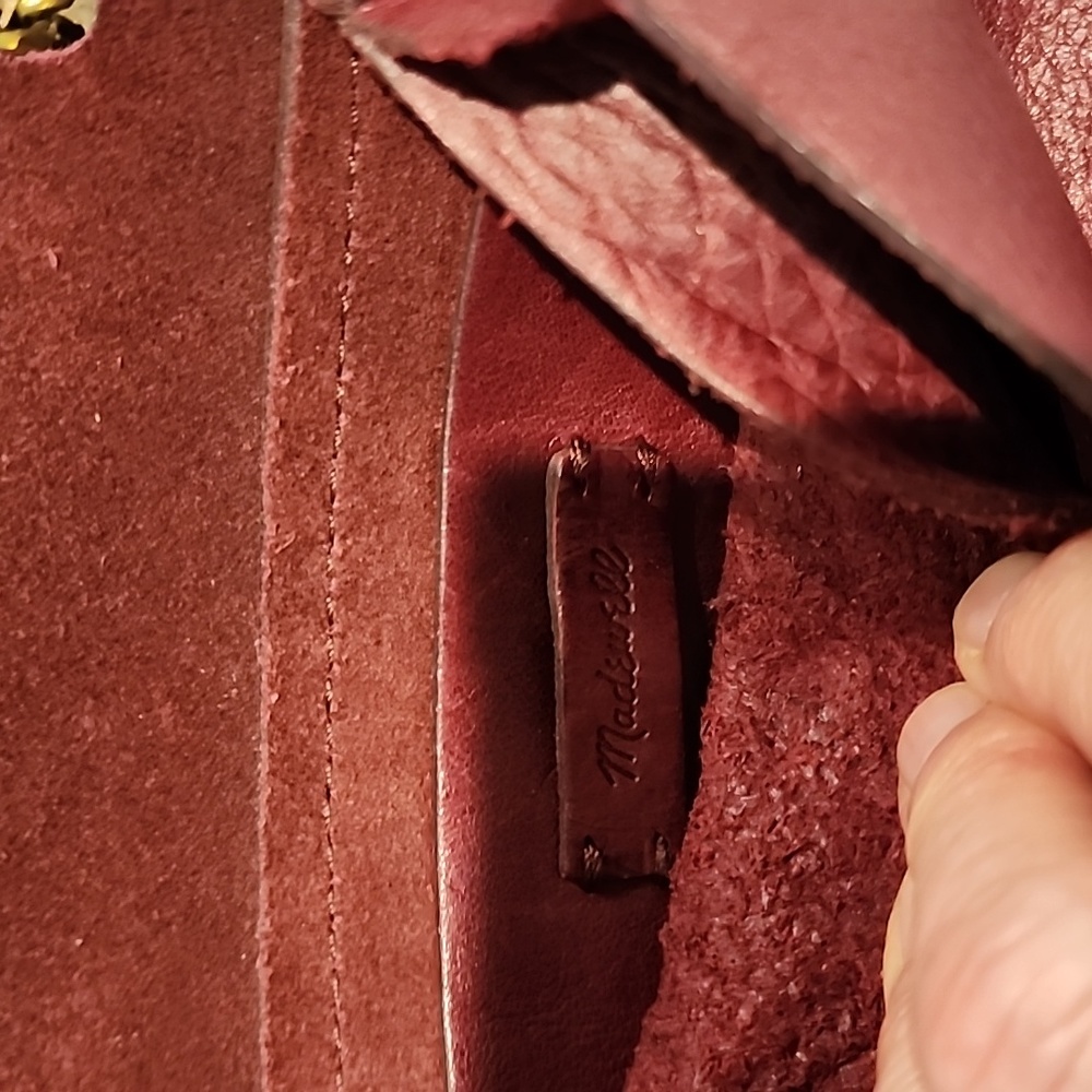 Maxwell Chain Crossbody - Picture 12 of 13